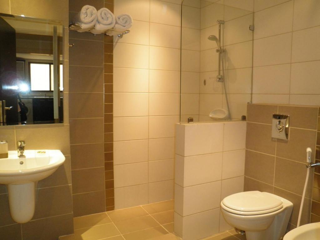 Granada Suites Hotel Amman Zimmer foto