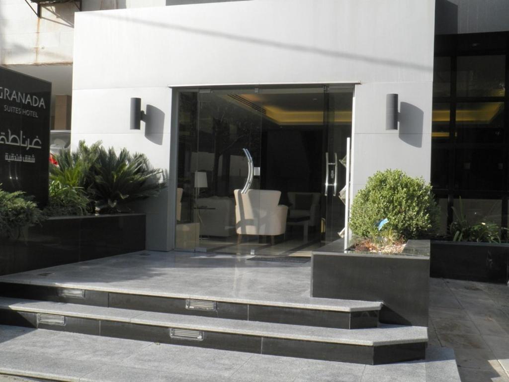 Granada Suites Hotel Amman Exterior foto